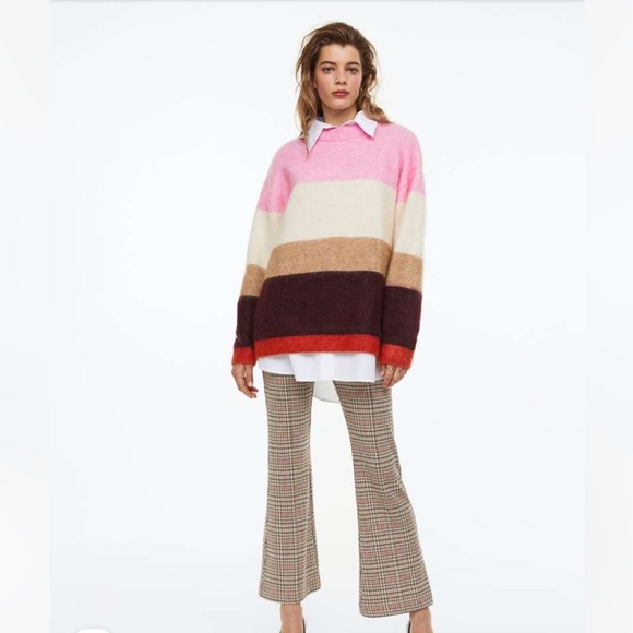 H&M Sweater - Picture 2 of 9